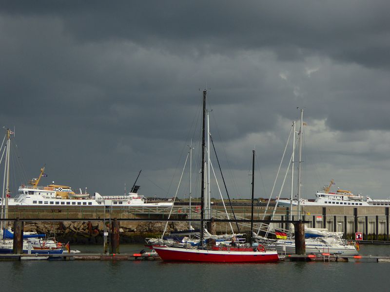 Fähre Cuxhaven Helgoland Cuxhaven Abfahrt Halunder Jet Katamaran 1 ...